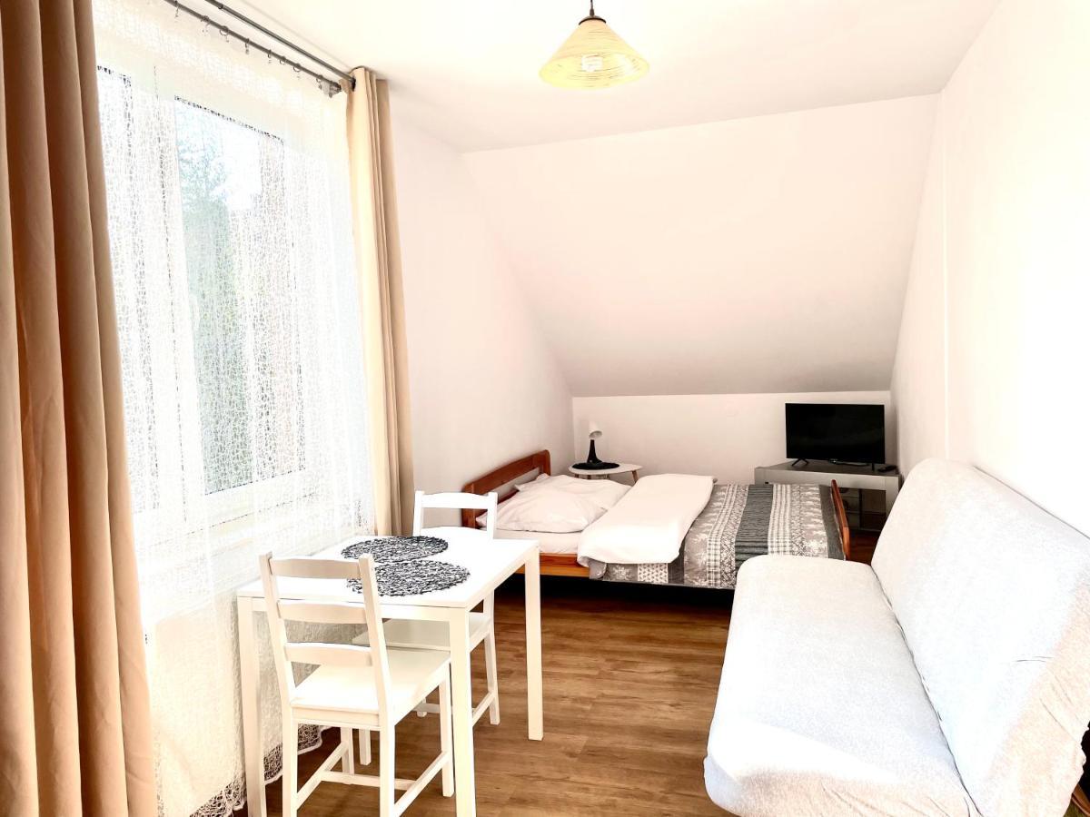 Gosciniec I Restauracja Salton Homestay