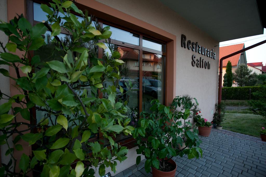 Homestay Gosciniec I Restauracja Salton *