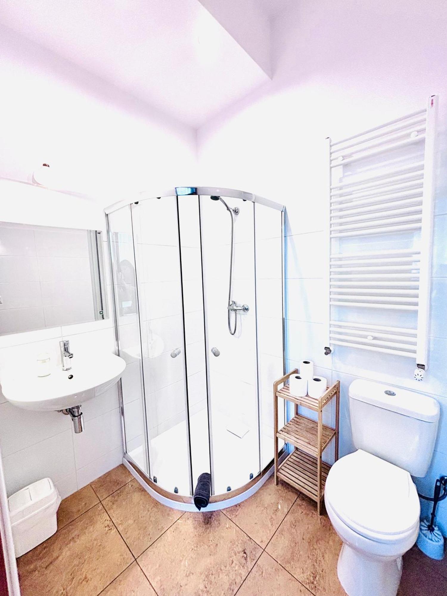 Gosciniec I Restauracja Salton Homestay Bochnia