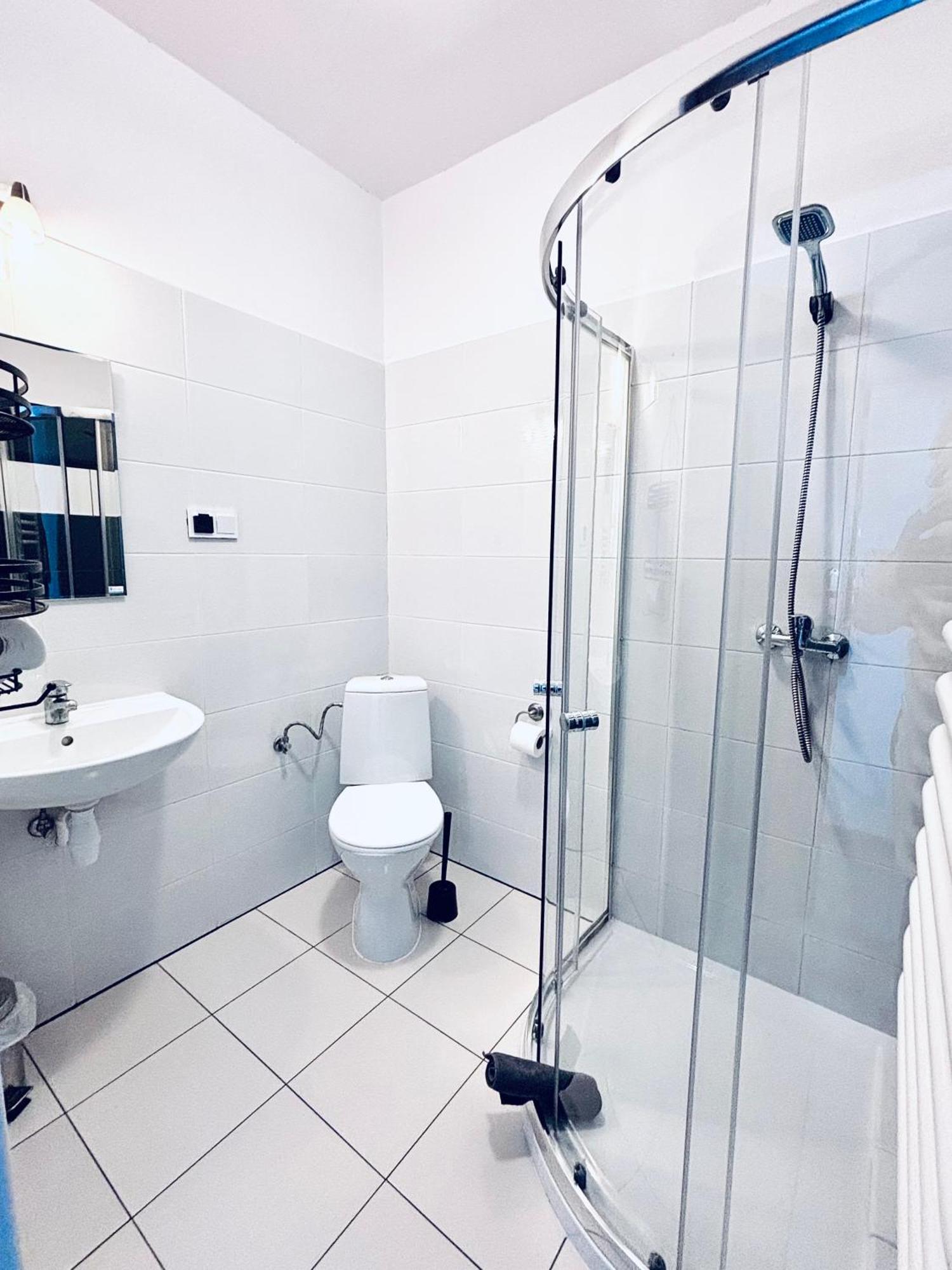 Homestay Gosciniec I Restauracja Salton *